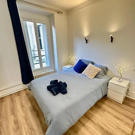 Elegant Paris - Line 7